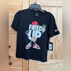 NWT Nike Black Fired Up Short Sleeve T Shirt Boys Youth Small 8-10